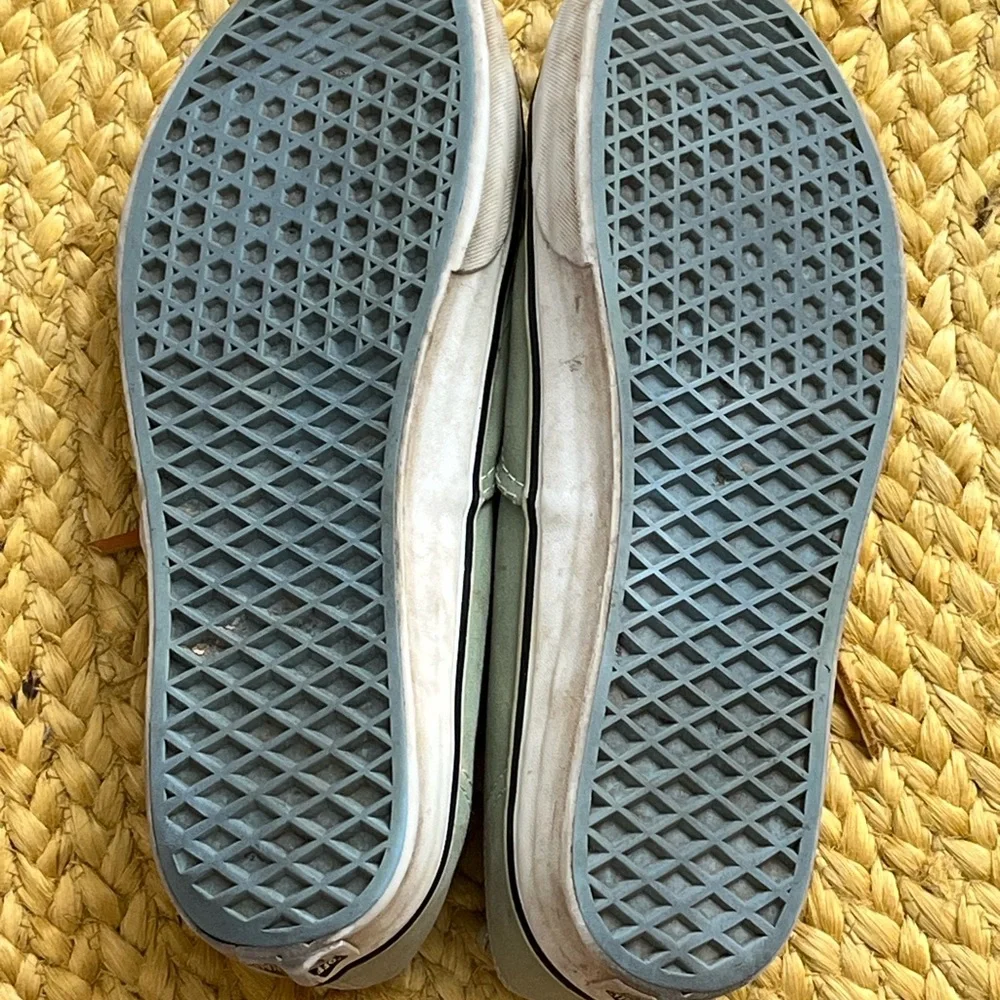 Vans RARE Men's Authentic Low-Top Sneakers in Sage Olive Green leather laces - Picture 5 of 6